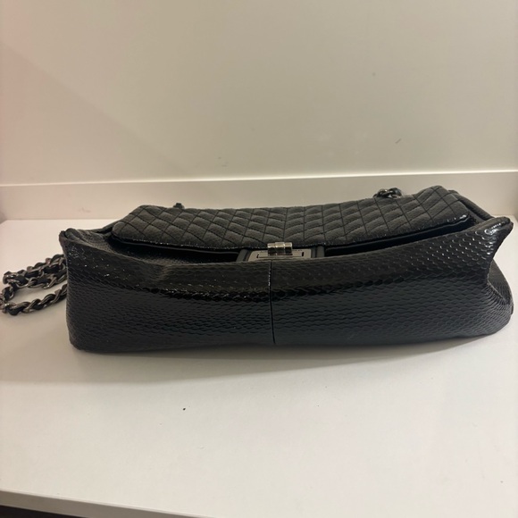 KARL LAGERFELD Paris Agyness shoulder Bag with Silver Tone Chain Straps - Picture 12 of 12